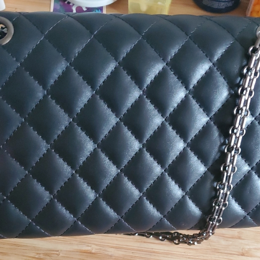 Black‎ Quilted Shoulder Bag - Picture 7 of 8